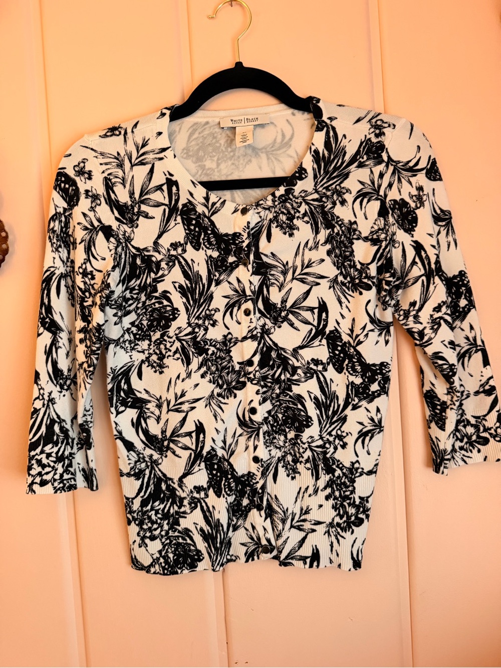 White House Black Market White & Black Floral Cardigan Snap Buttons szXS